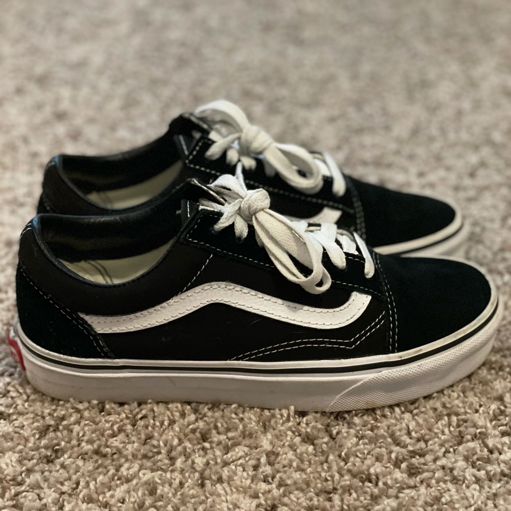 Black vans